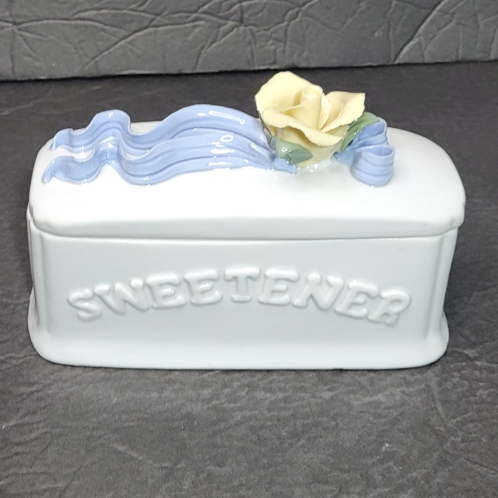 Vintage Sweetener Sugar Packet Holder Box with Capodimonte Rose RARE Excellent